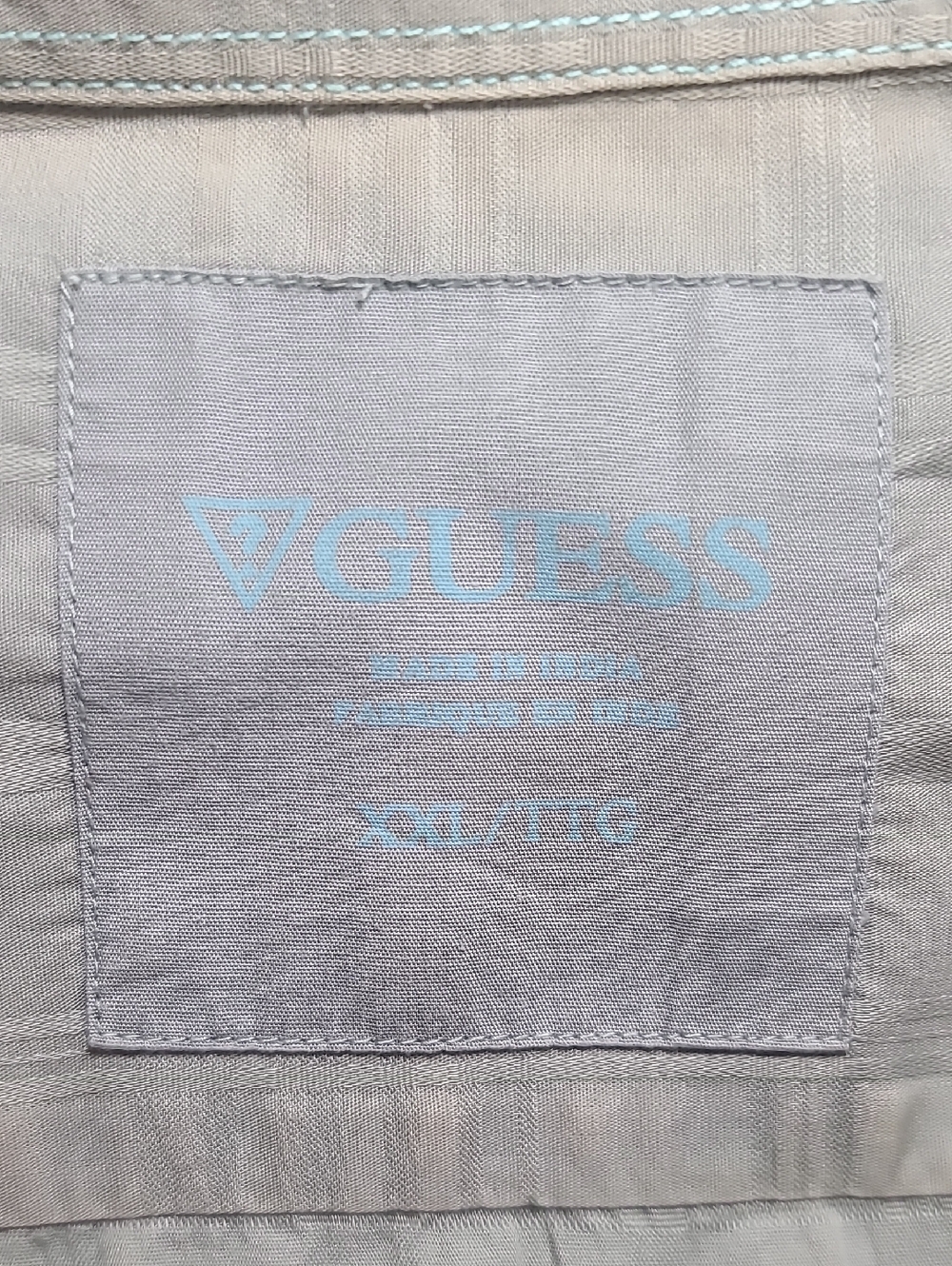 Men's Guess Short Sleeve Button-Down Shirt in Light Gray (Sz XL) - Picture 5 of 10
